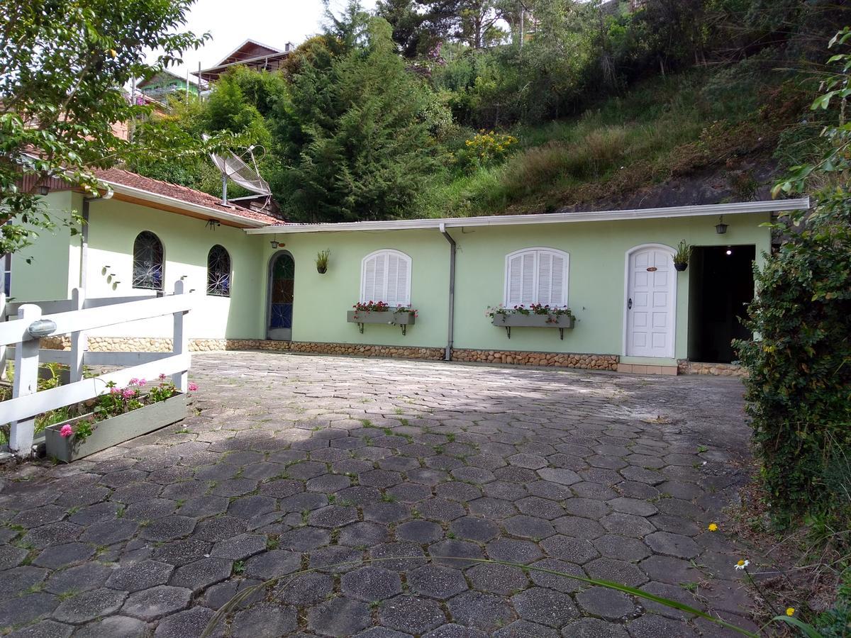Suites Campos Do Jordao Кампус-ду-Жордау Экстерьер фото