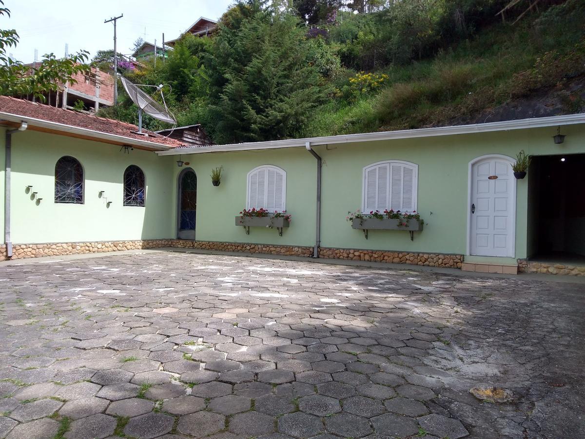 Suites Campos Do Jordao Кампус-ду-Жордау Экстерьер фото